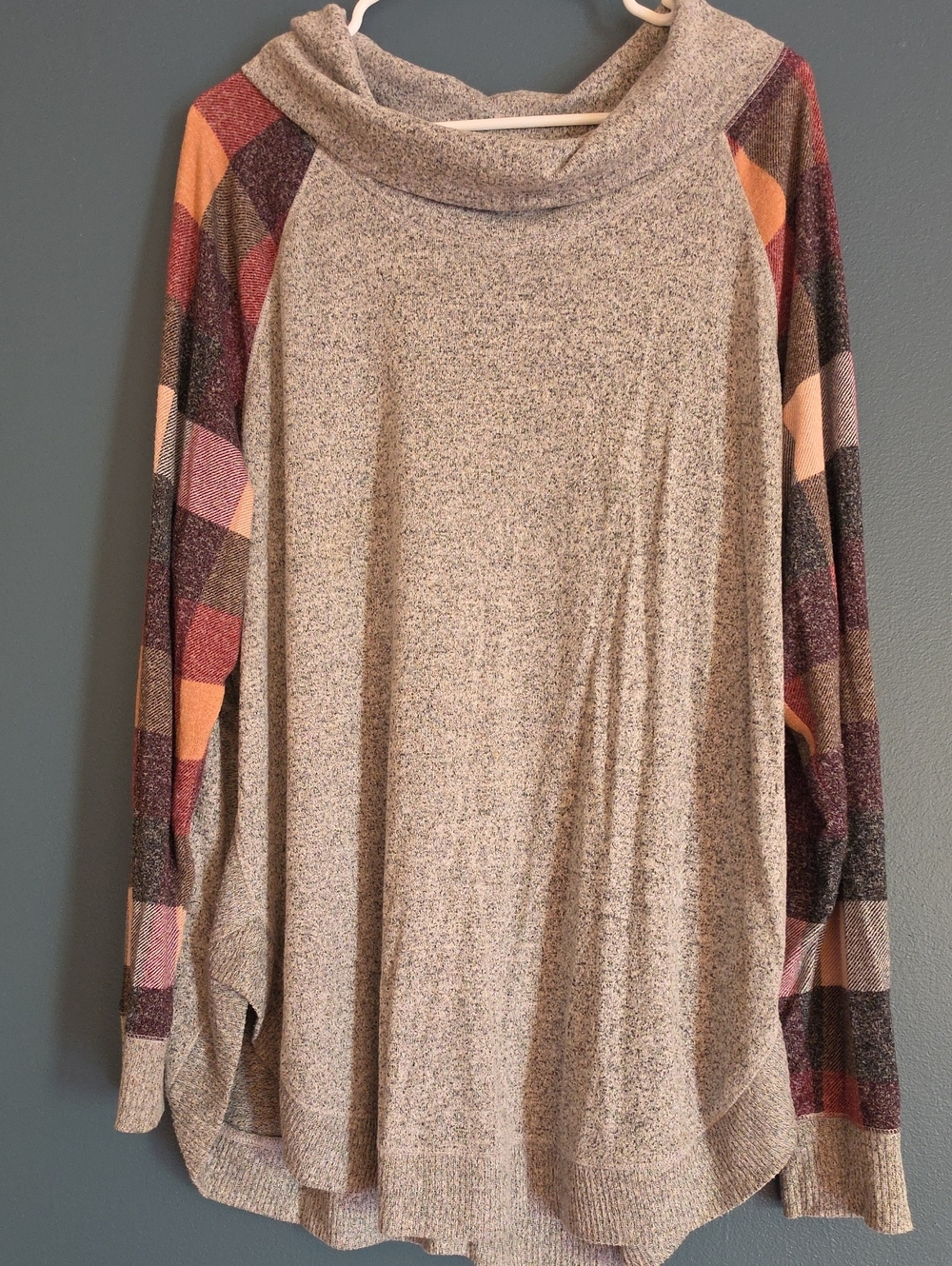 Cozy Neutral Cowl-Neck Sweater with Multi-Color Plaid Sleeves